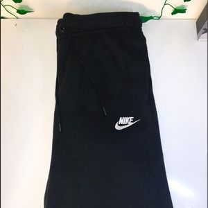 black nike sweatpants